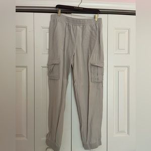BCBG MAXAZRIA Cream Cargo Pants